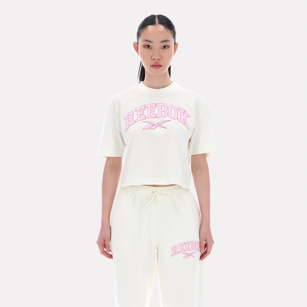 Camiseta Classics | Shenikwa Varsity Tee | Mujer - Imagen 1