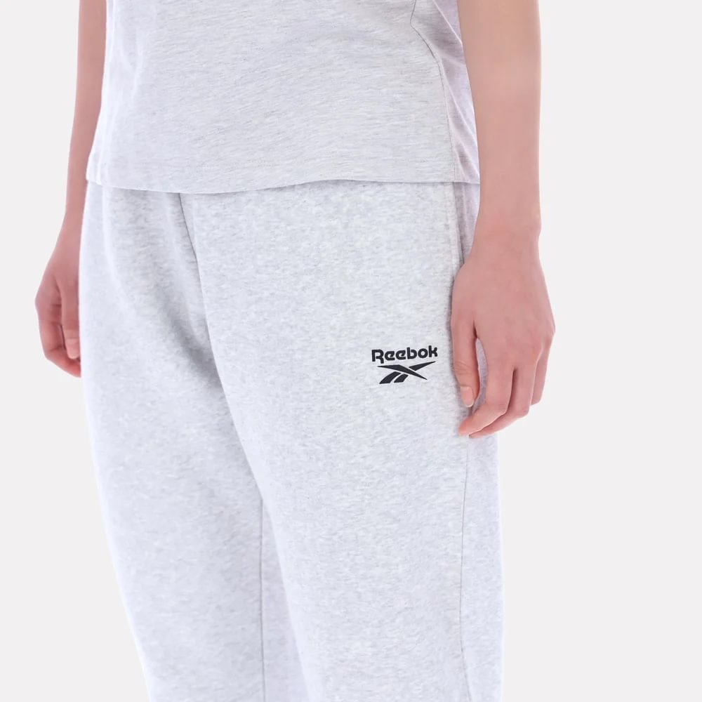 Pantalón Classics | Women Small Logo Fleece Cuff Pant | Mujer - Imagen 4