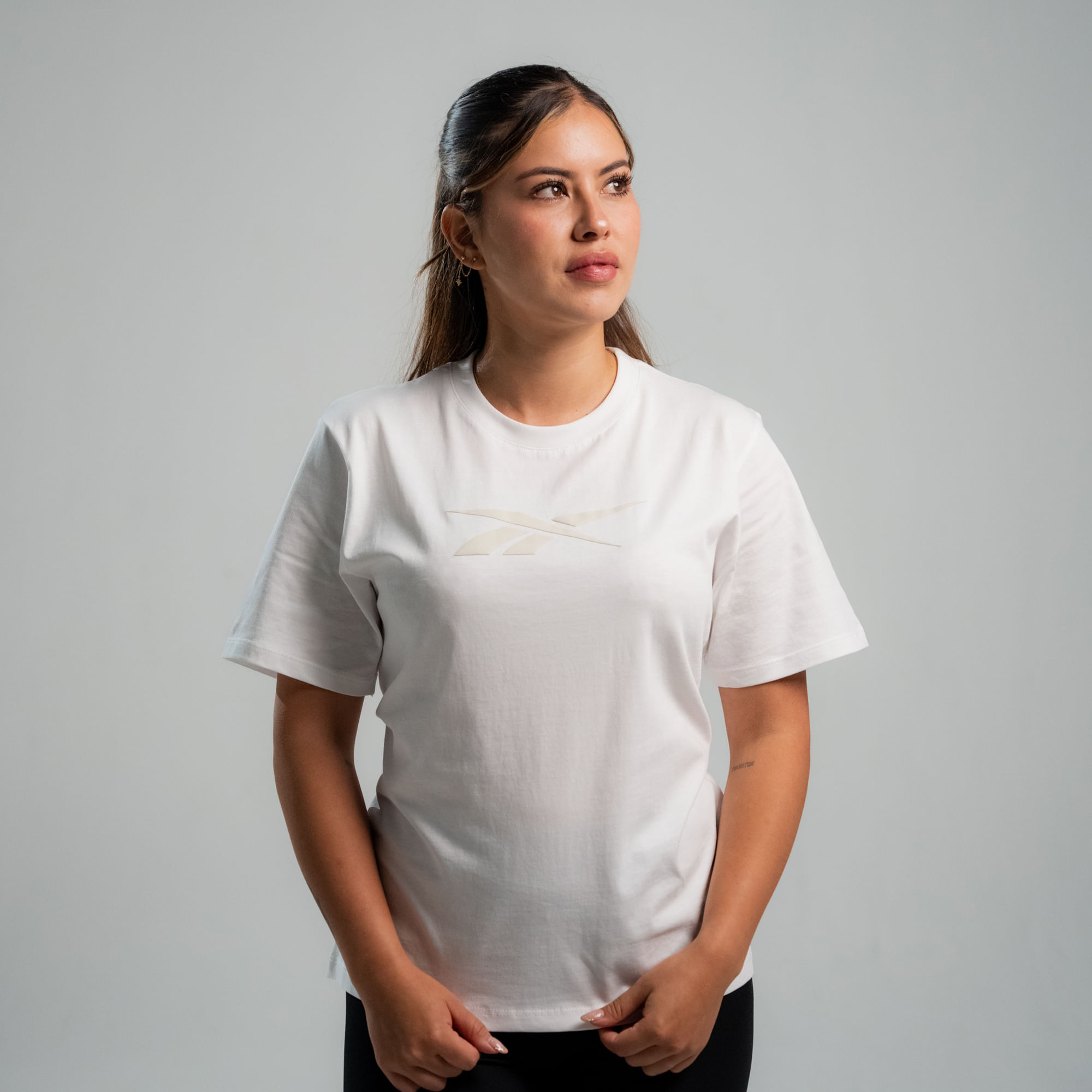 Camiseta Classics | W Chest Vector Logo Tee | Mujer - Imagen 1