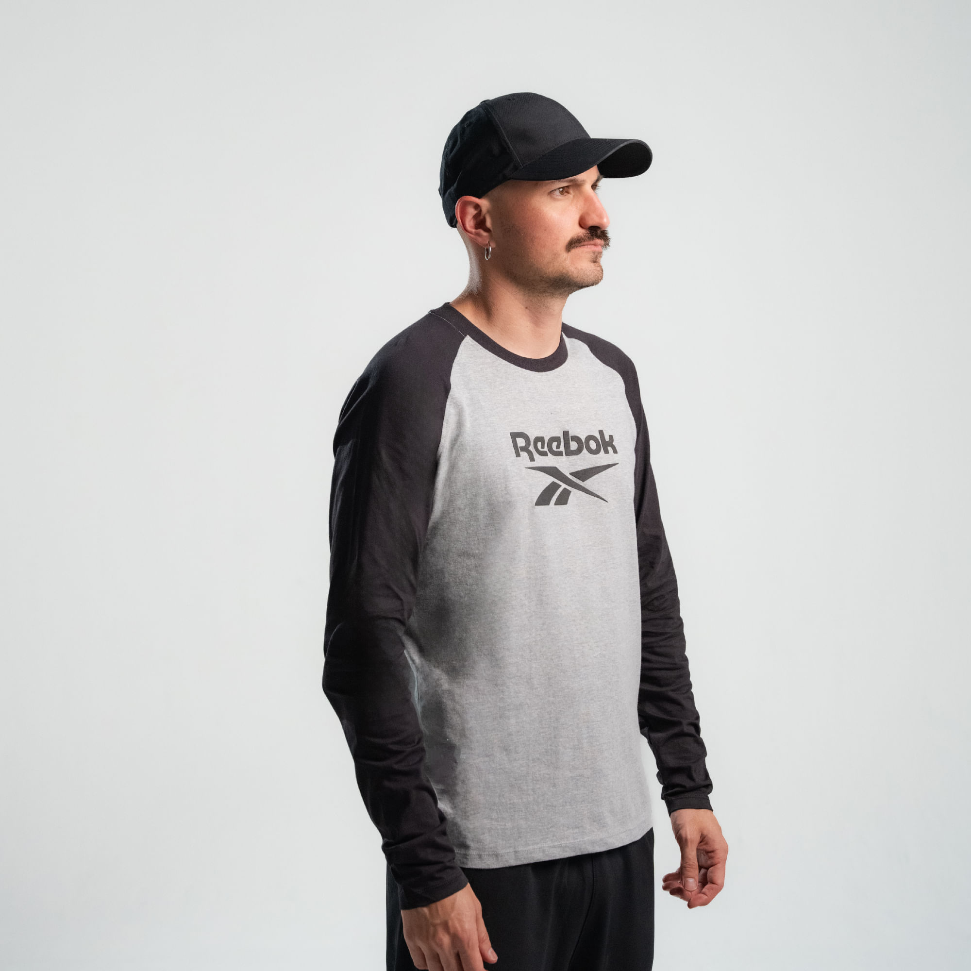 Camiseta Classics | Ranglan Chest Logo Tee | Hombre - Imagen 2
