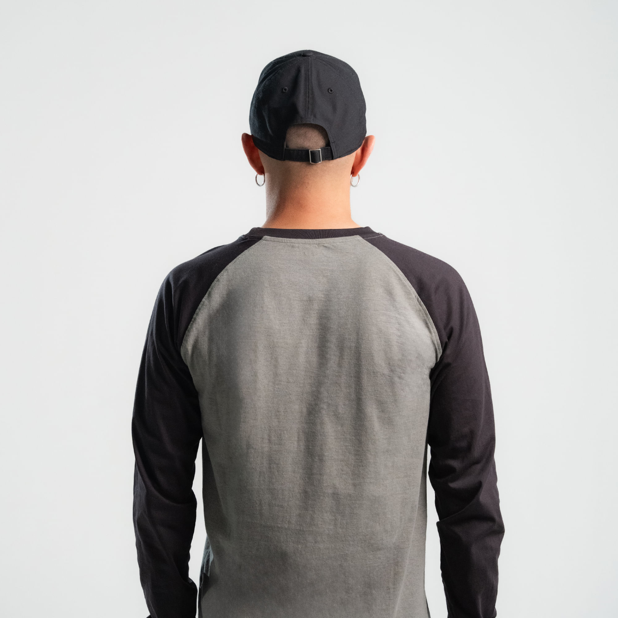 Camiseta Classics | Ranglan Chest Logo Tee | Hombre - Imagen 3